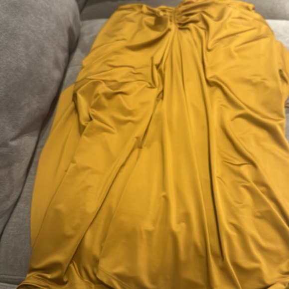 Veronica Beard Gilbert Ruched Midi Dress In Antique White Gold - Picture 5 of 6